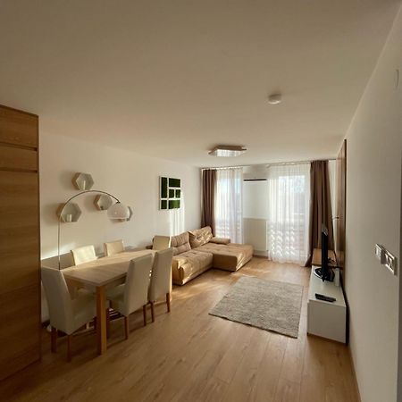 Sarlo Apartman ديبريتْسين المظهر الخارجي الصورة