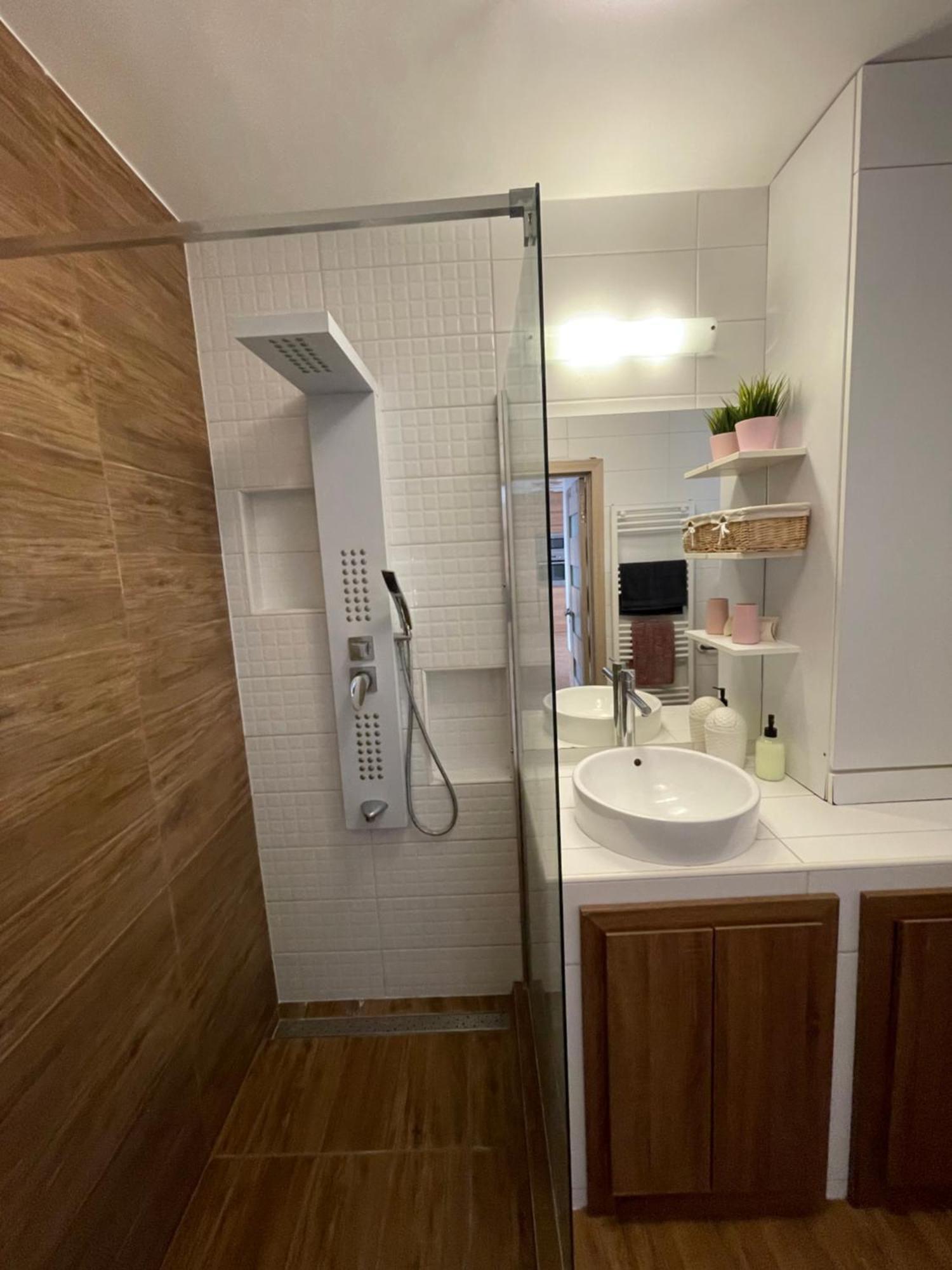 Sarlo Apartman ديبريتْسين المظهر الخارجي الصورة