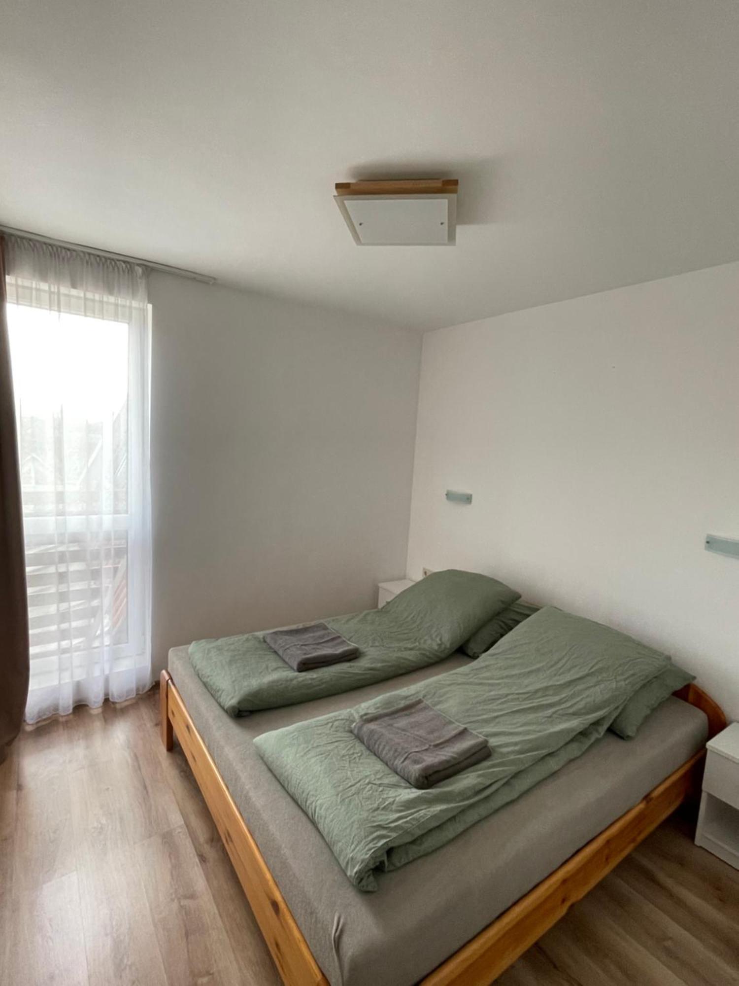 Sarlo Apartman ديبريتْسين المظهر الخارجي الصورة